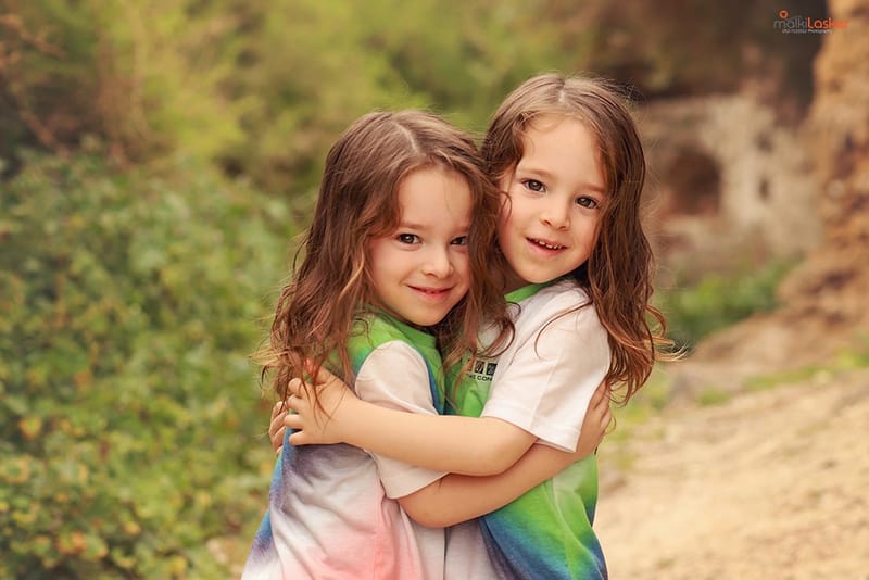 גיל 3 כמה מרגש! הרגע שבו הקטנצ'יק הופך לגברבר קטן, מסופר. והשיער?! לפחות יישארו לנו בתמונות למזכרת.