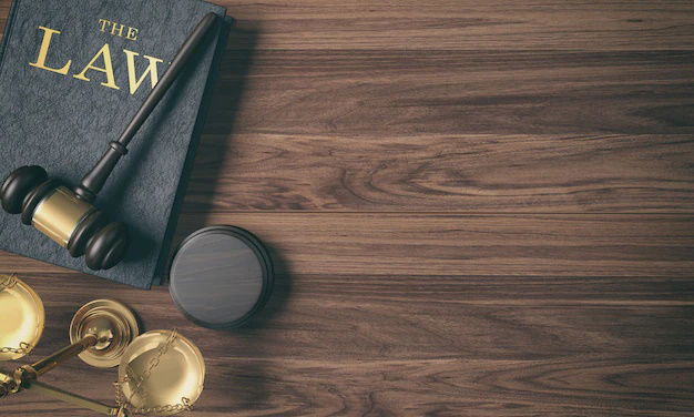 How Does Hiring a Cheque Bounce Lawyer Help in Preventing Filing of a Criminal Case?