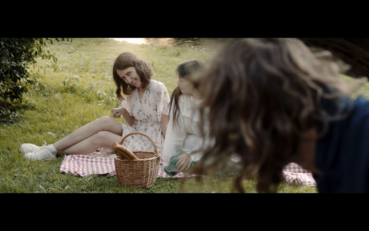 Городу снились мы (City was sleeping and dreaming of us)