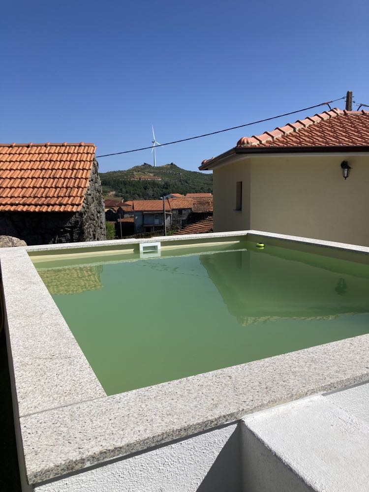 Piscina no exterior