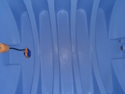 تنظيف وتعقيم الخزانات العلويه والارضيه  image