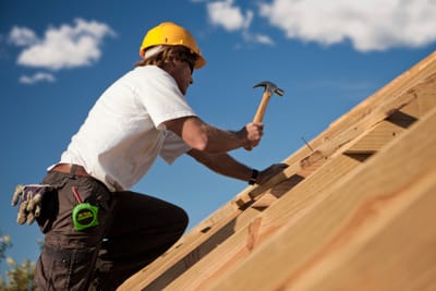 Factors to Consider When Looking For a Roof Repair Contractor