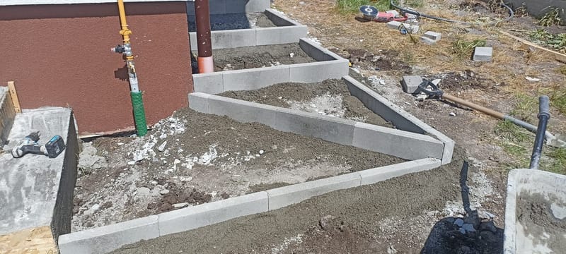 Amenajare curte + pavare