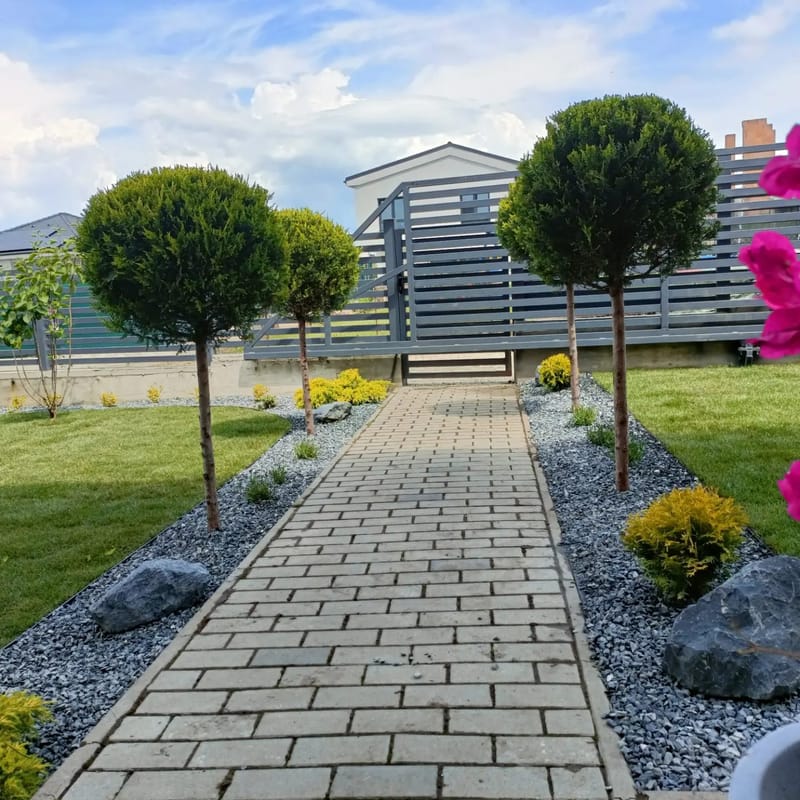 Culori și texturi, într-o grădină chic.