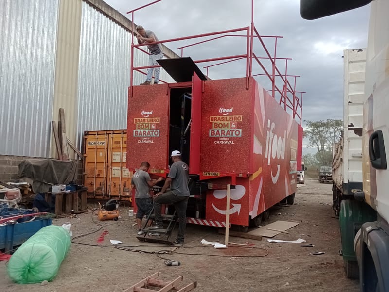 Carreta de apoio Ifood para Bloco do Abrava e da Pabllo Vittar