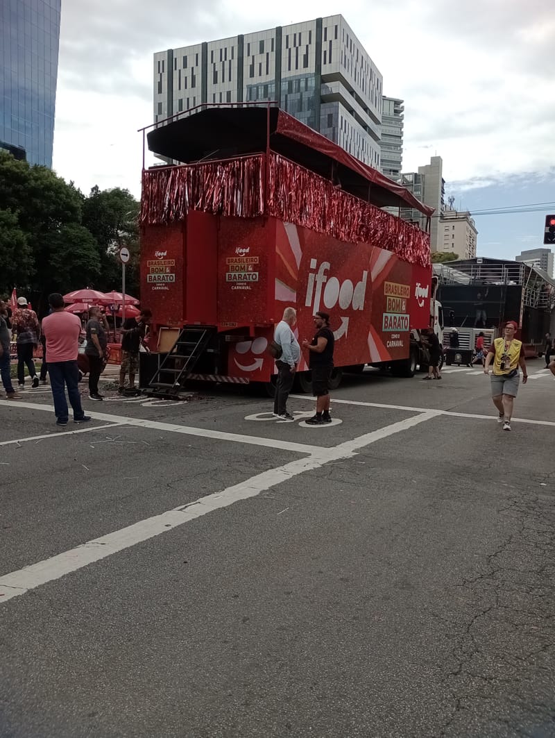 Carreta de apoio Ifood para Bloco do Abrava e da Pabllo Vittar
