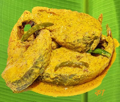 ইলিশ মাছ যদি একটু ভিন্ন স্বাদের খেতে চান তবে অবশ্যই এটা চেষ্টা করতে পারেন। ' সাদা ভাপা ইলিশ '