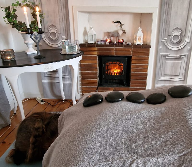 Hot-Stone-Massage