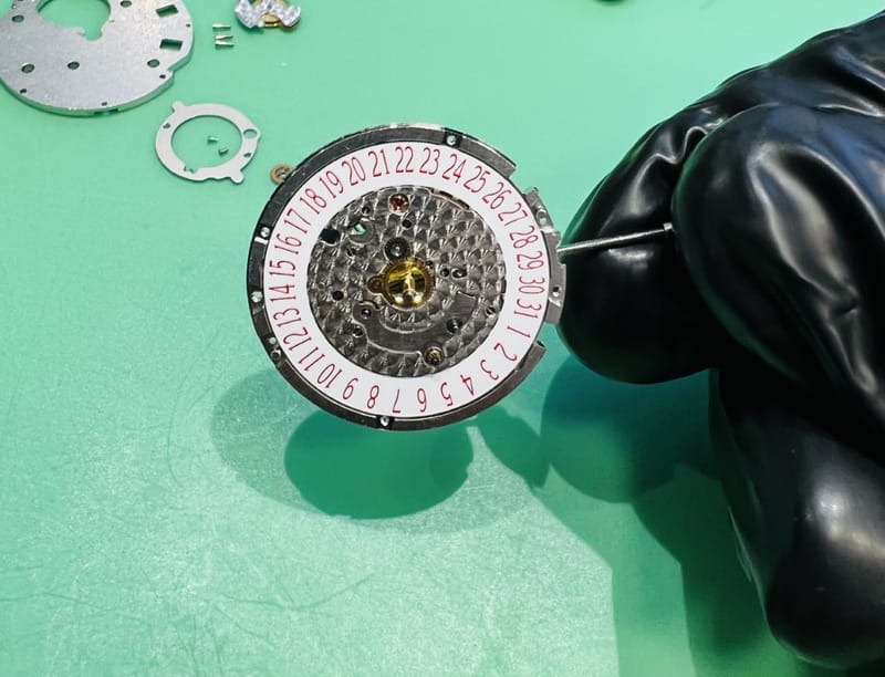 Girard Perregaux "BMW Oracle" Service