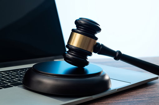 ΑRBITRATION/LITIGATION