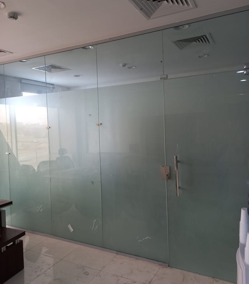 واجهات زجاج سيكوريت