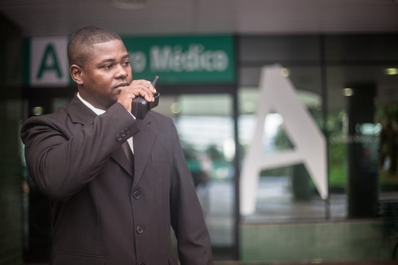 Why and how to choose a concierge security?