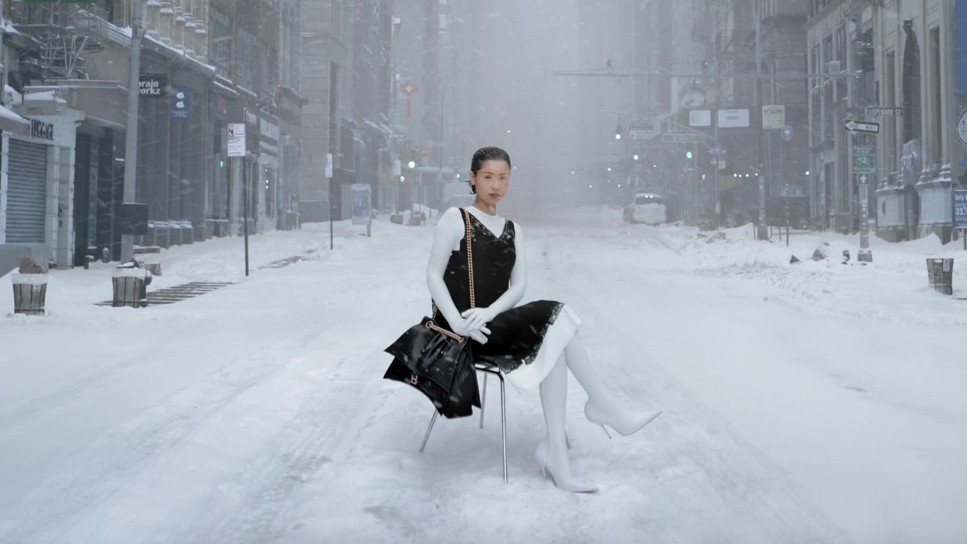 Balenciaga SP23 - Mau Morgó - Blur