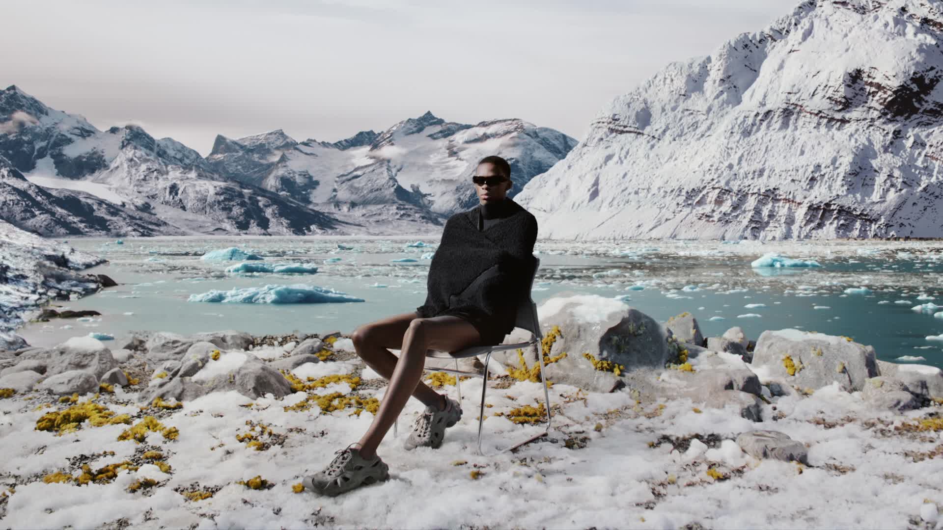 Balenciaga SP23 - Mau Morgó - Blur