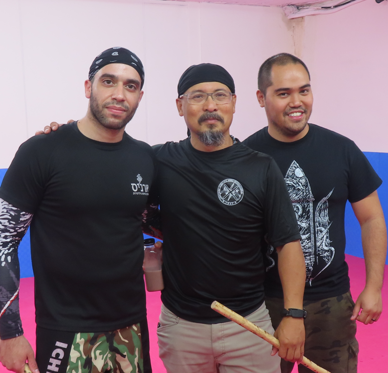 קרב מגע [ארניס]