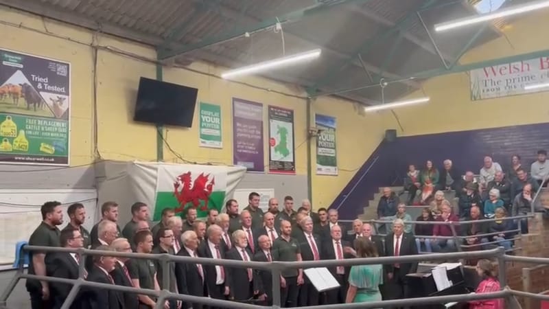 Benedictws - Noson Lawen - Côr BuAnn (Côr Meibion Dwyfor a Côr Meibion Carnguwch)