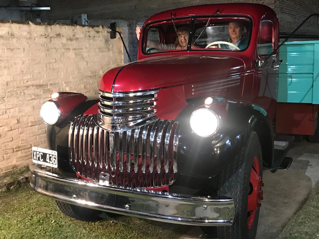 Cena Presentación de un Chevrolet 1946