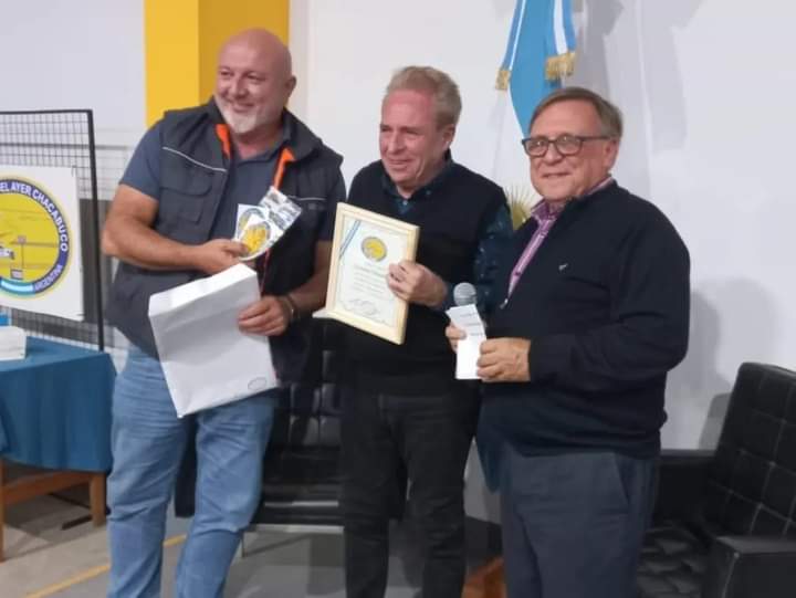 Ventana Homenaje a Gustavo Donadio