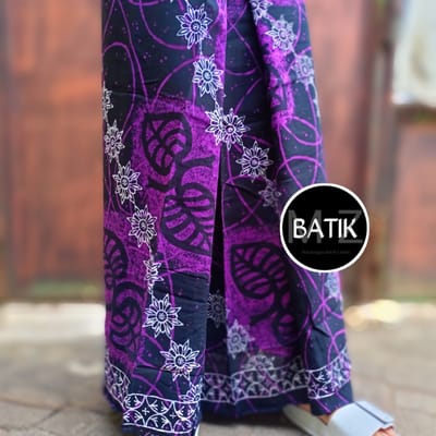 BATIK PEKALONGAN image
