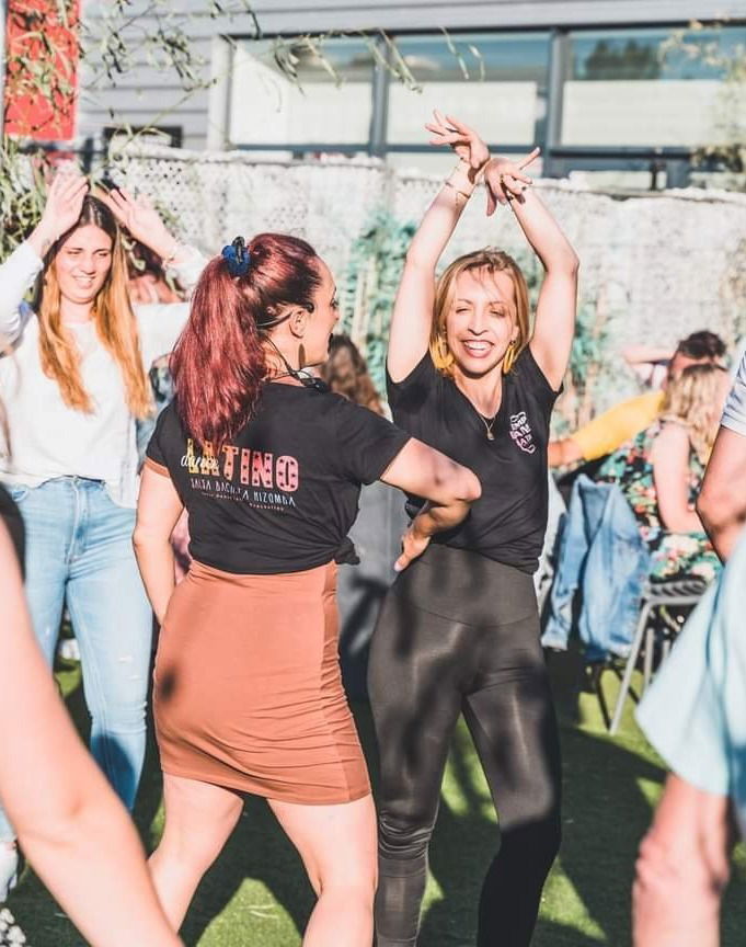 ANIMATION DE SOIREE RESTAURANTS  / FOIRE / CE / INAUGURATION