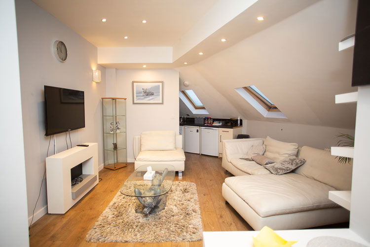 Commercial x4 Flat New Build 