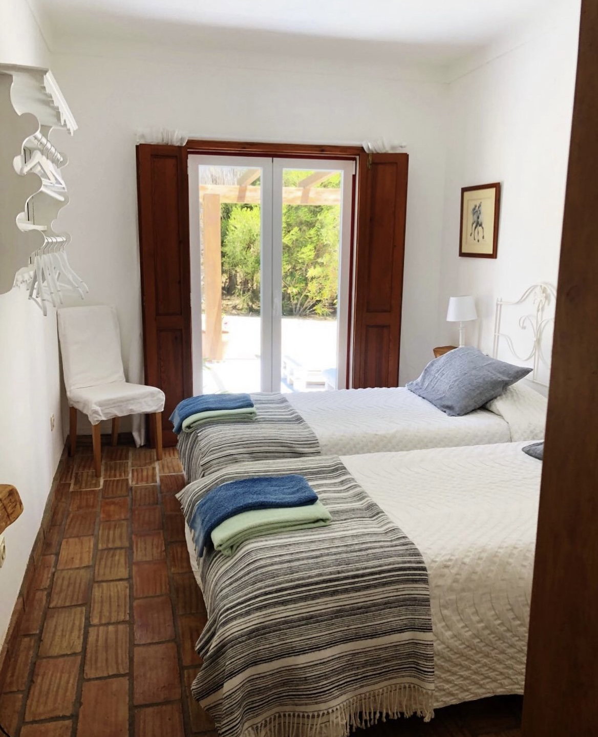.