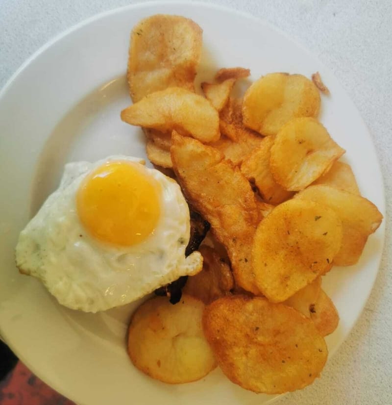 Steak, Egg, Chips