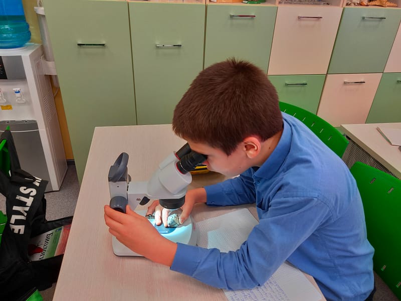 Изучение почв и минералов