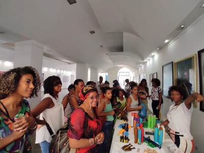 Qué Negra!, una línea diseñada por mujeres