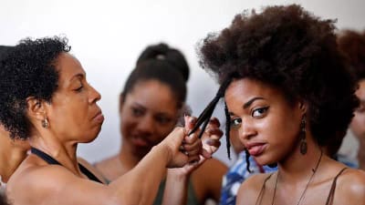 Qué Negra! La marca del pelo afro en Cuba
