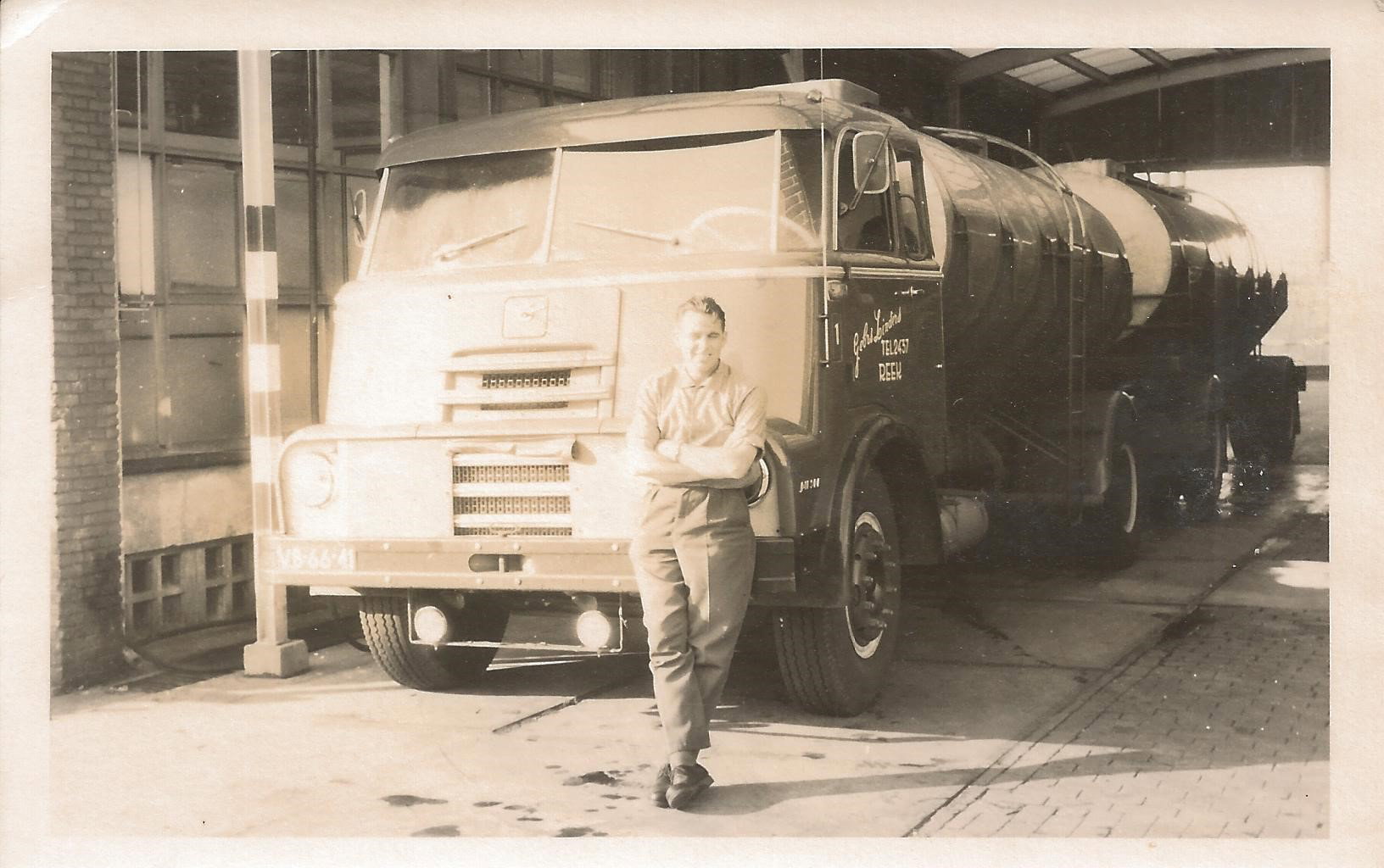 1965
FOCUS OP VLOEIBAAR