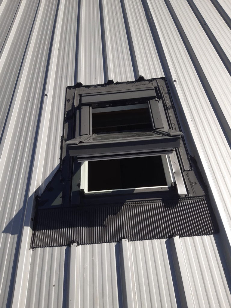 Substituição de cobertura de galpão em Alcabideche 