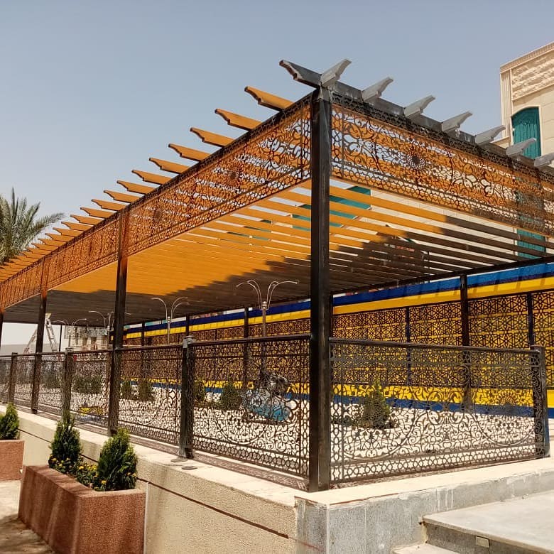 مظلات حدائق المدينة 