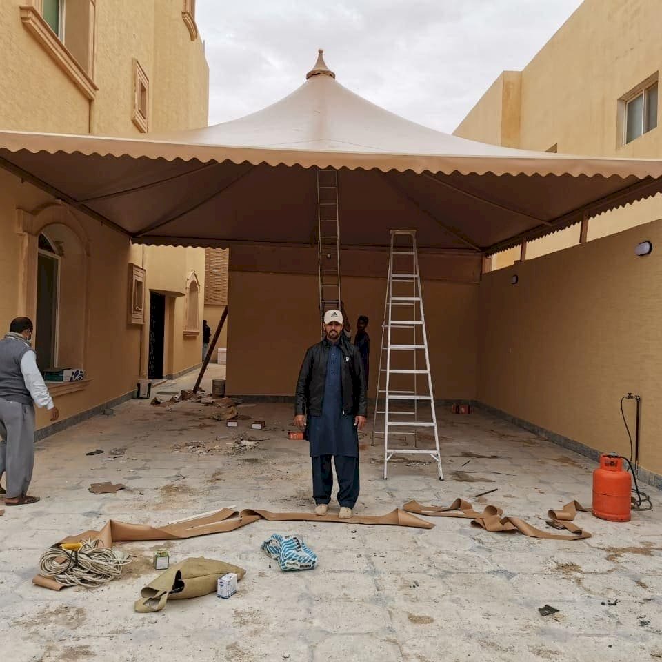 مظلات مخروطي المدينة المنورة وينبع 