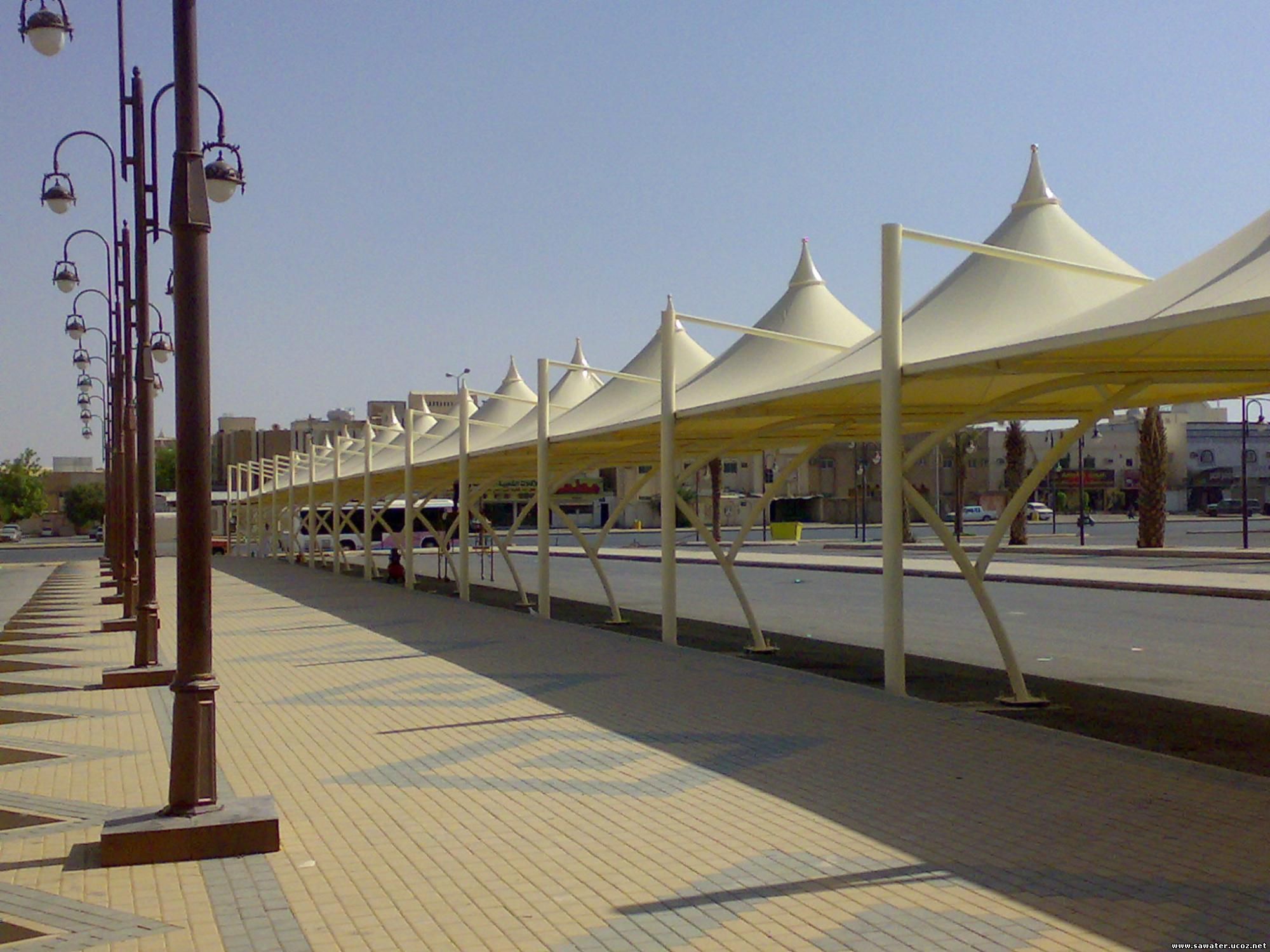 مظلات مخروطي المدينة المنورة وينبع 