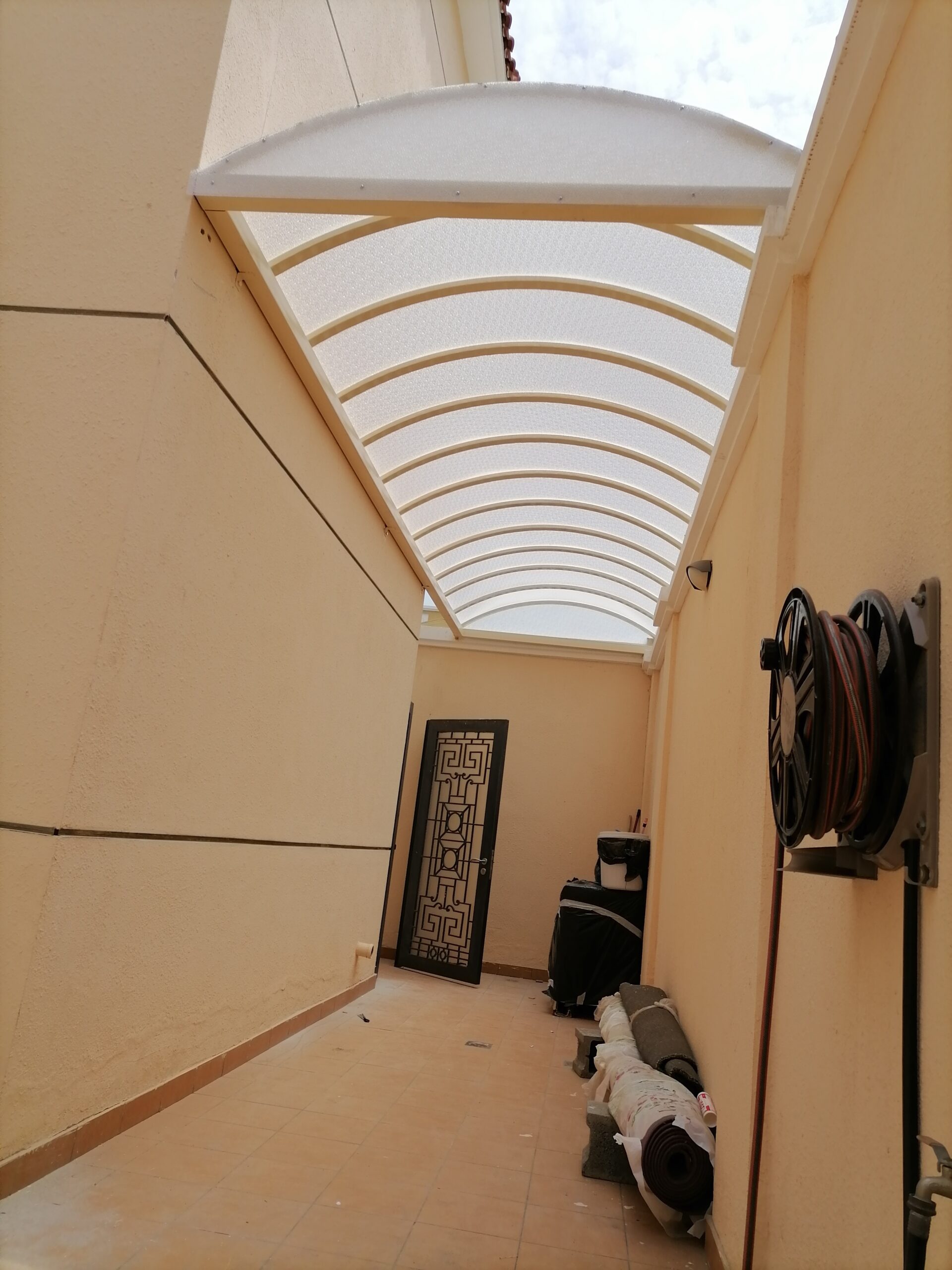 مظلات  مداخل المنازل والبيوت 