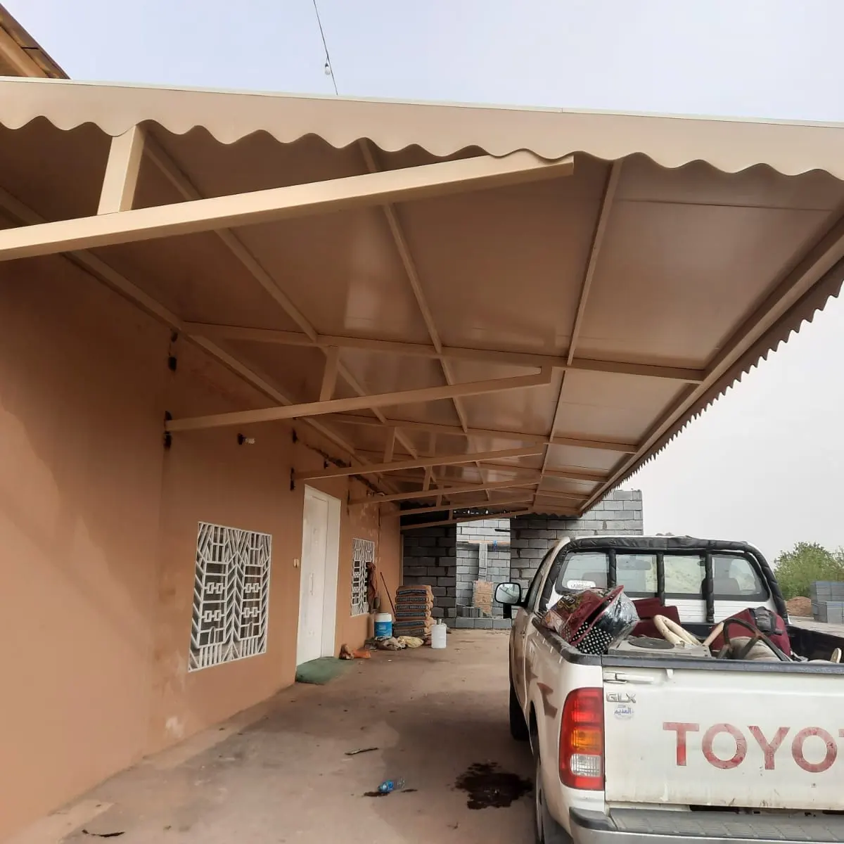 تركيب مظلات سيارات في المدينة باسعار مناسبه 