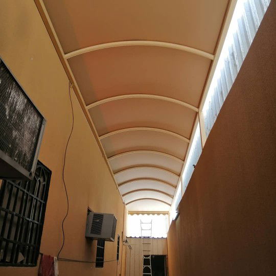 مظلات ارتداد في المدينة 