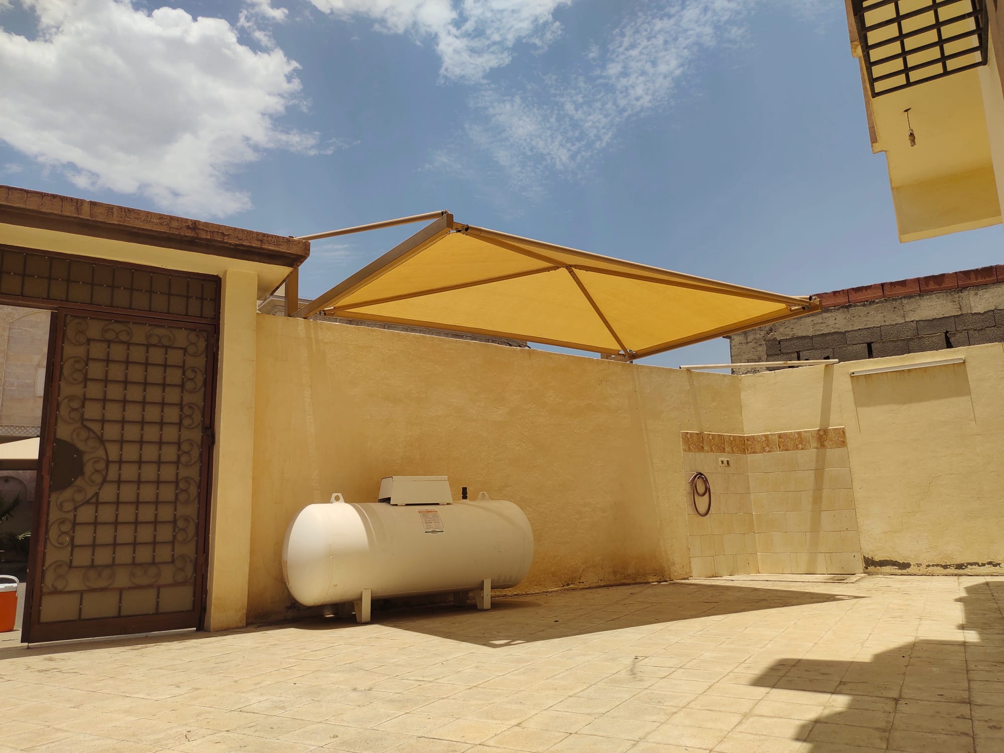 مظلات خزانات المياه في المدينة المنورة 