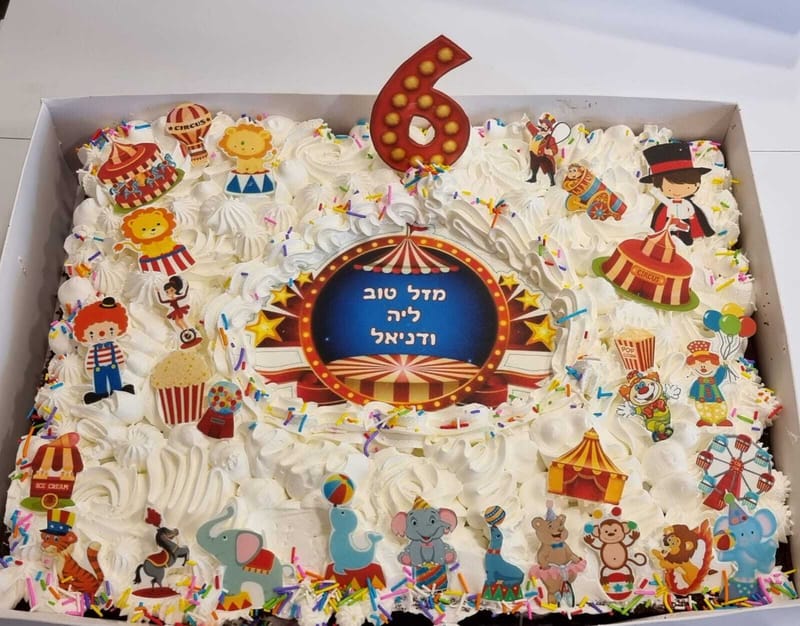 עוגות מעוצבות בקופסא 