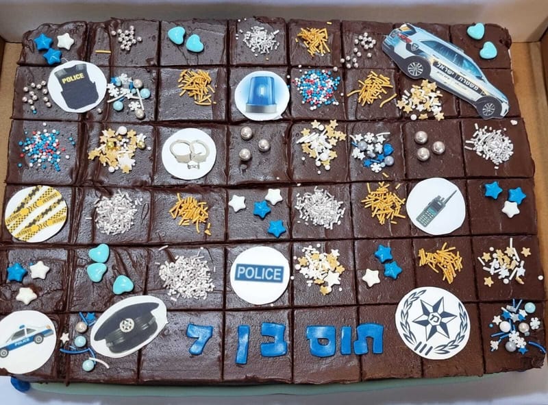 עוגות מעוצבות בקופסא 