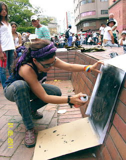 ANTI UD. Stencil Spray Cali 2011