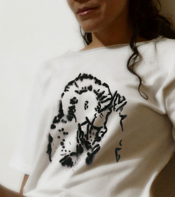 ANTI UD. Stencil Spray Cali 2011