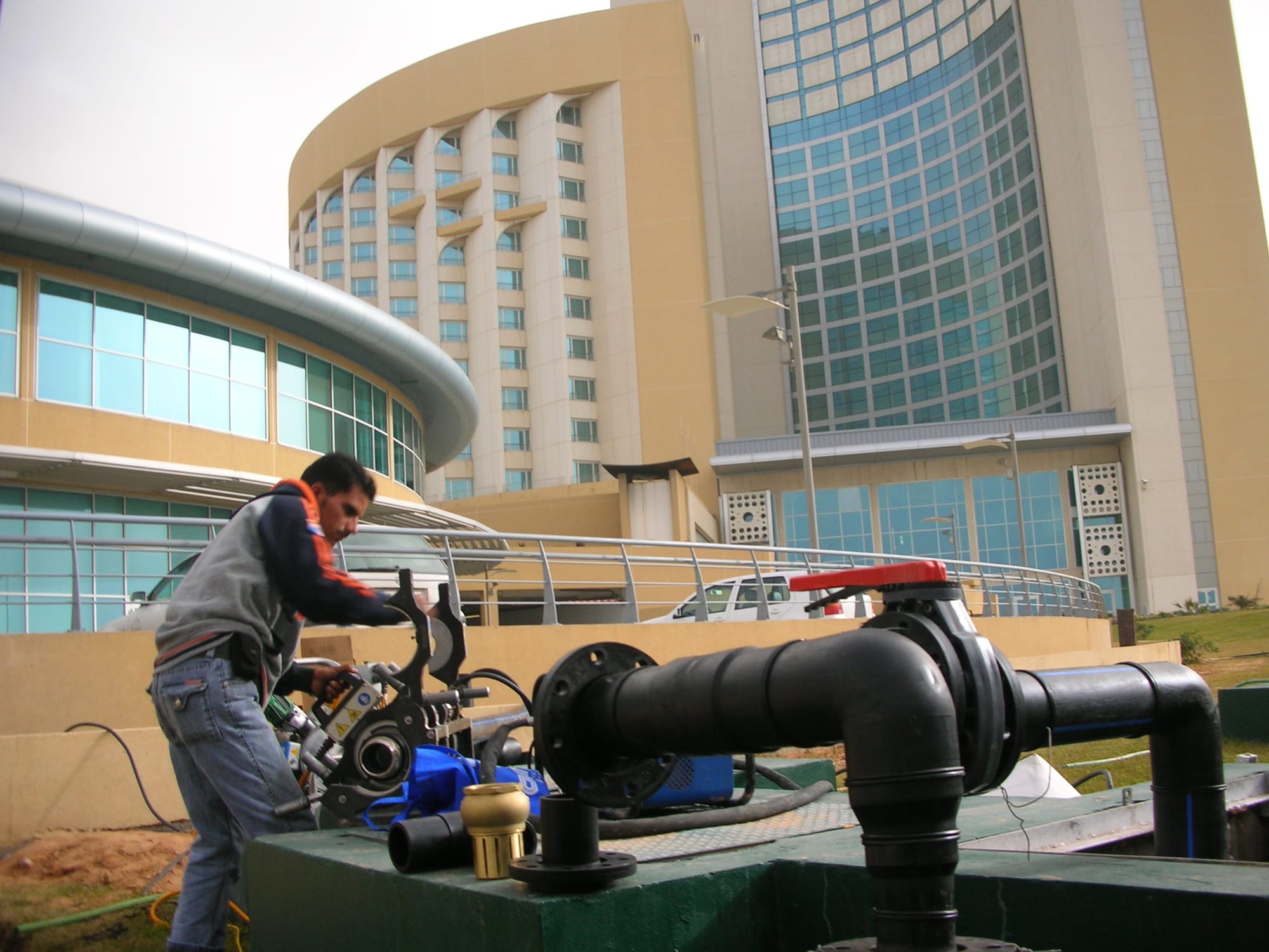 من سابفة أعمال مجموعة الدرع