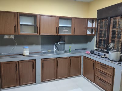 ALUMINIUM PANTRY WOODING DESING