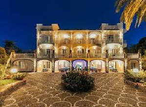 SOGGIORNO CLIMATICO A -  I S C H I A   P O R T O  - DAL 06  AL 20 OTTOBRE 2024  - GRAND HOTEL DELLE TERME RE FERDINANDO