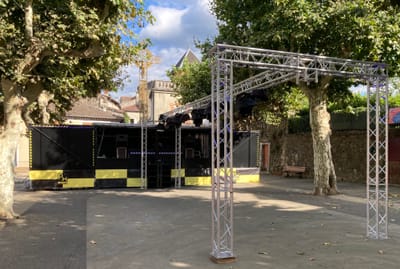 Camion Podium pour DJ