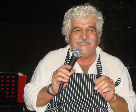 BEPPI BANFI al quale Carnacina in persona ha regalato, autografato, un suo libro di cucina in segno di stima