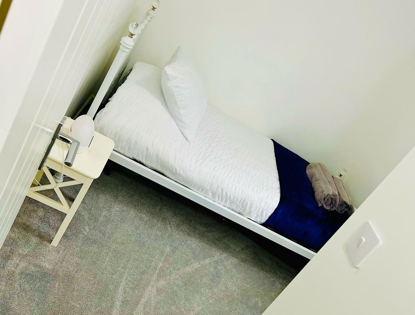 Single Bedroom