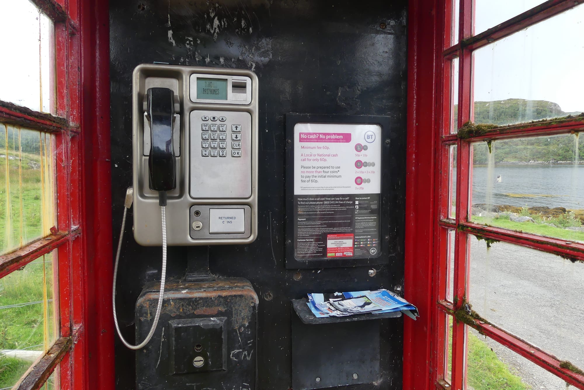 De rode telefooncel, een beschermd historisch monument